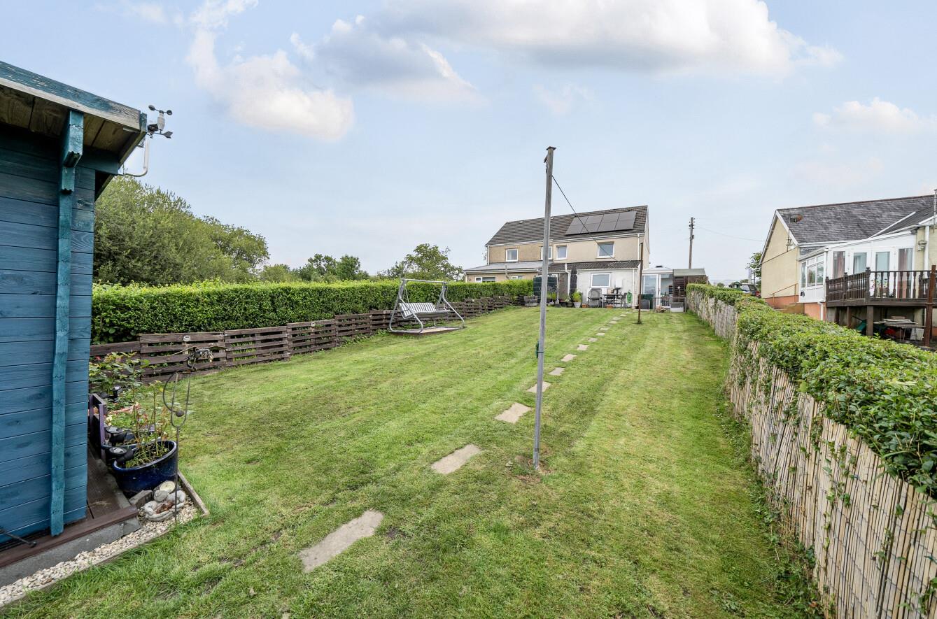 Neath Road, Ystradgynlais, Swansea, SA9 1PR